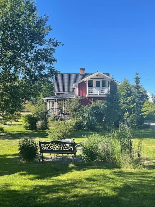 Harmonisk Villa Soderhamn Exterior photo